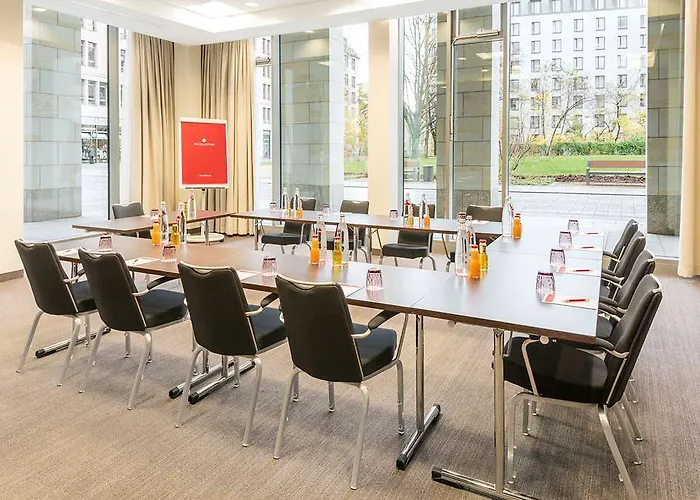 Hotel Nh Collection Altmarkt 4*