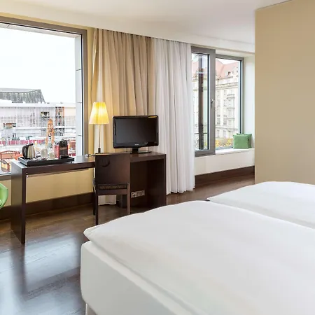 Hotel Nh Collection Altmarkt 4*