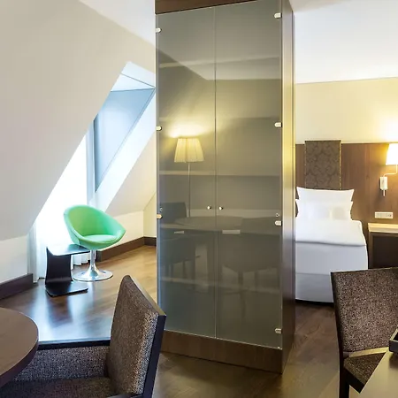 Hotel Nh Collection Altmarkt 4*