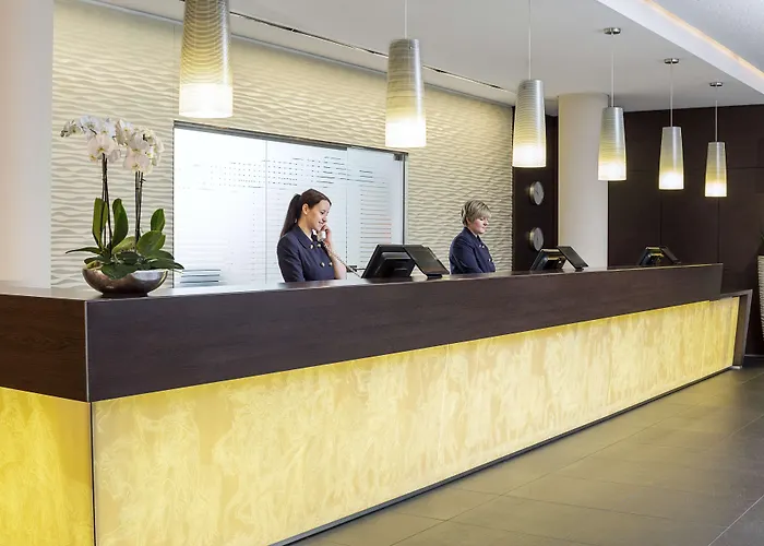 إن إتش كولكشن درسدن ألتماركت 4*