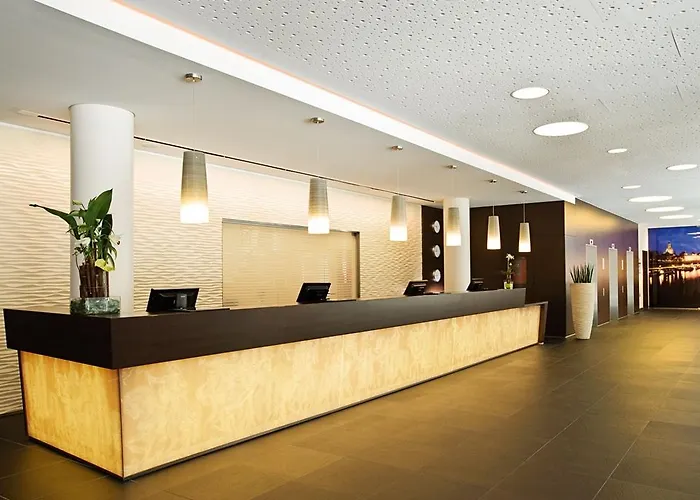 Hotel Nh Collection Altmarkt 4*